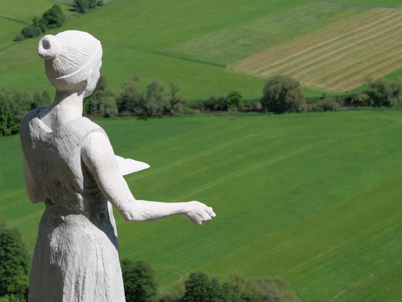 Amalberga, geheimnisvolle Statue in Hammelberg - Ziel der Tour "Stille in der Weinstadt" der Reihe GangART 