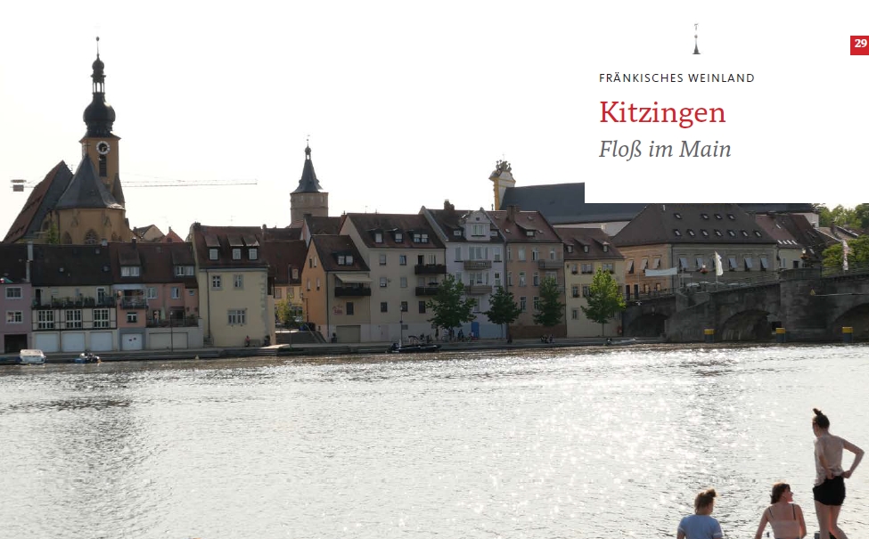 Der schiefe Turm von Unterfranken: Altstadt von Kitzingen am Main im Abendlicht. 