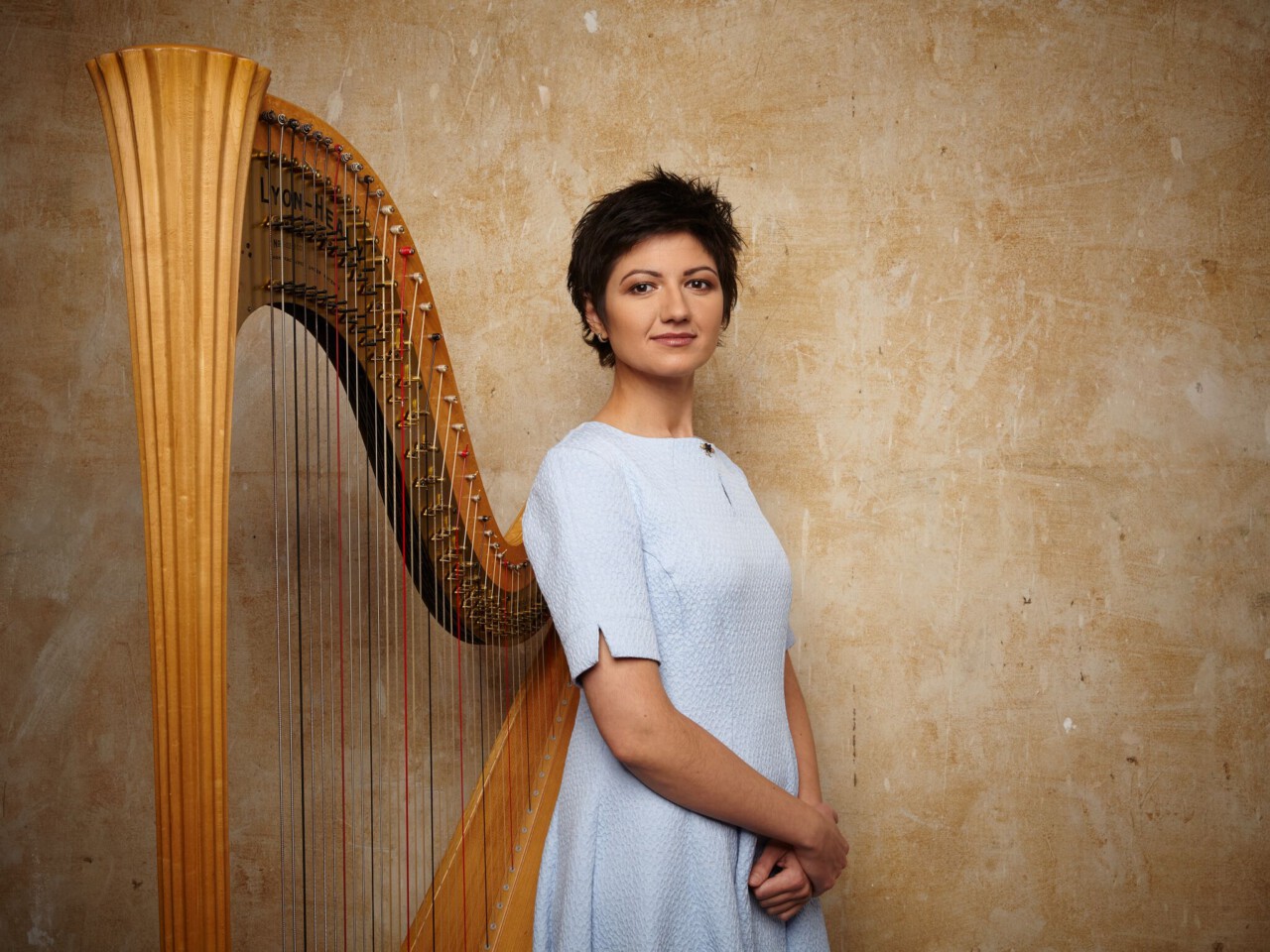 Miroslava Stareychinska - Foto von Simon Zimbardo - Sie interpretiert den Abend musikalisch, der mit dem Taxi zum Weihnachtsfrieden führt