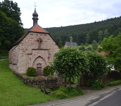 Quellkirche Schöllenbach Start der Tour "Das Geheimnis der Ermutigung" Foto von © Hartmann Linge, Wikimedia Commons, CC-by-sa 3.0