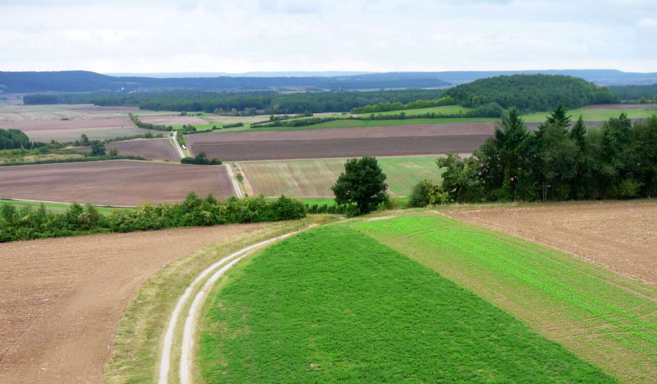 Blick vom Hüßberg bei Markt Bibart - Station der Expedition Ataraxia mit Pfarrerin Regina Westphal