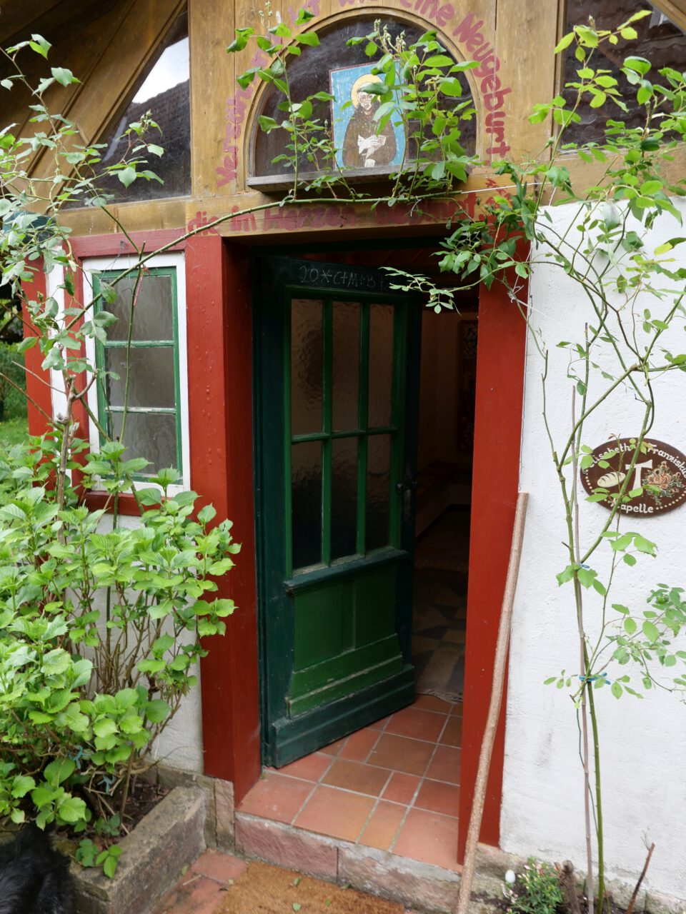 Die Kraft der werbefreien Spiritualität - Elisabethkapelle Rehbach - Foto: Georg Magirius