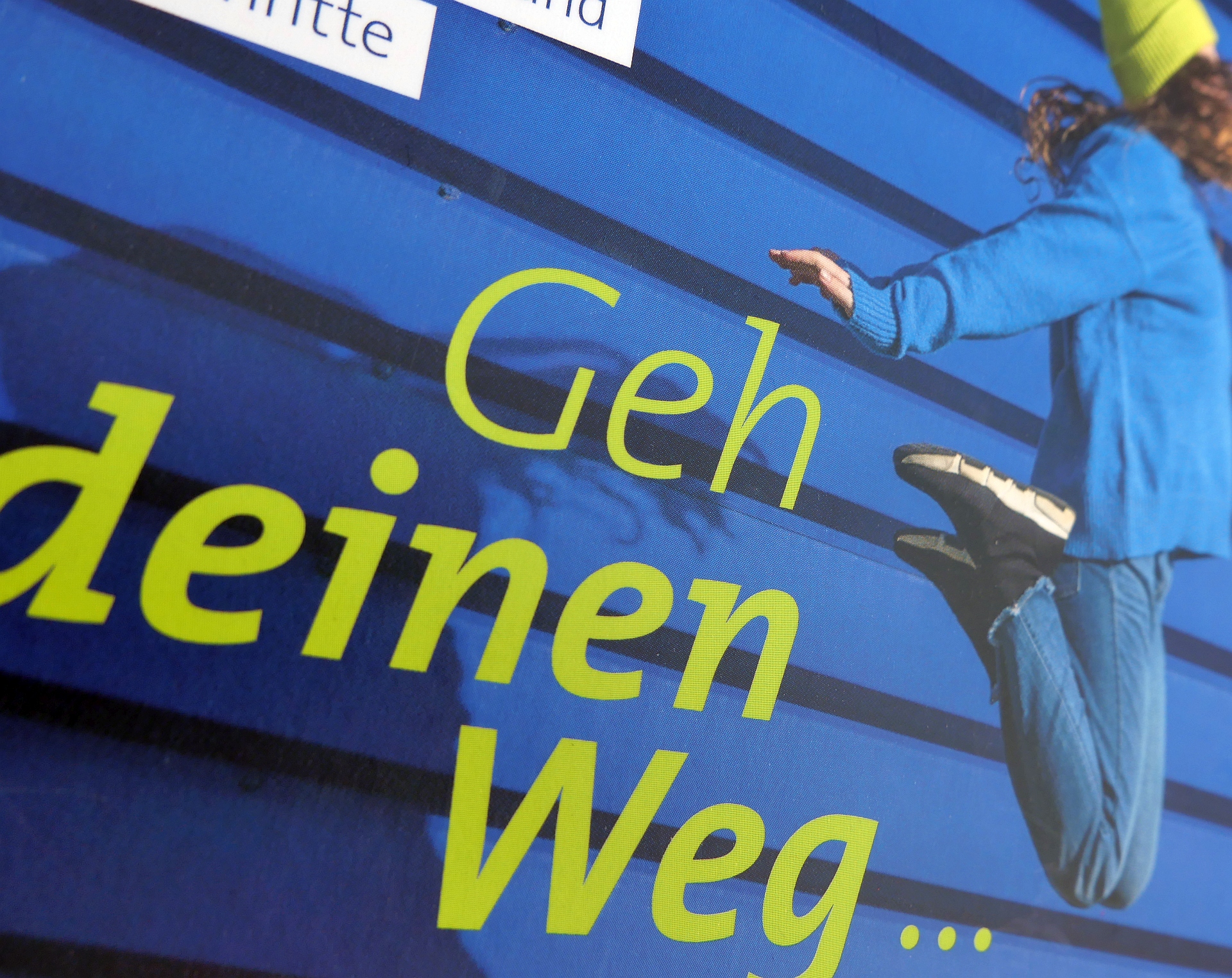 Buchcover "Geh deinen Weg ...". In dem Buch trifft Magirius auf Monroe. 