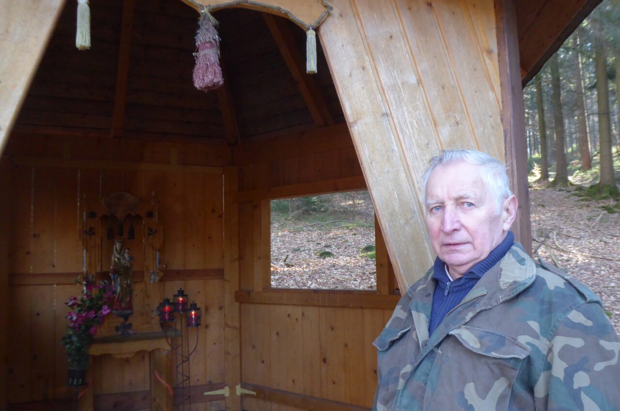 Winterwanderungen durch Franken mit Johann Bialdyga, Erfinder des Sieben-Grotten-Wegs im Spessart und Wegewart des Spessartbundes - Foto: Georg Magirius