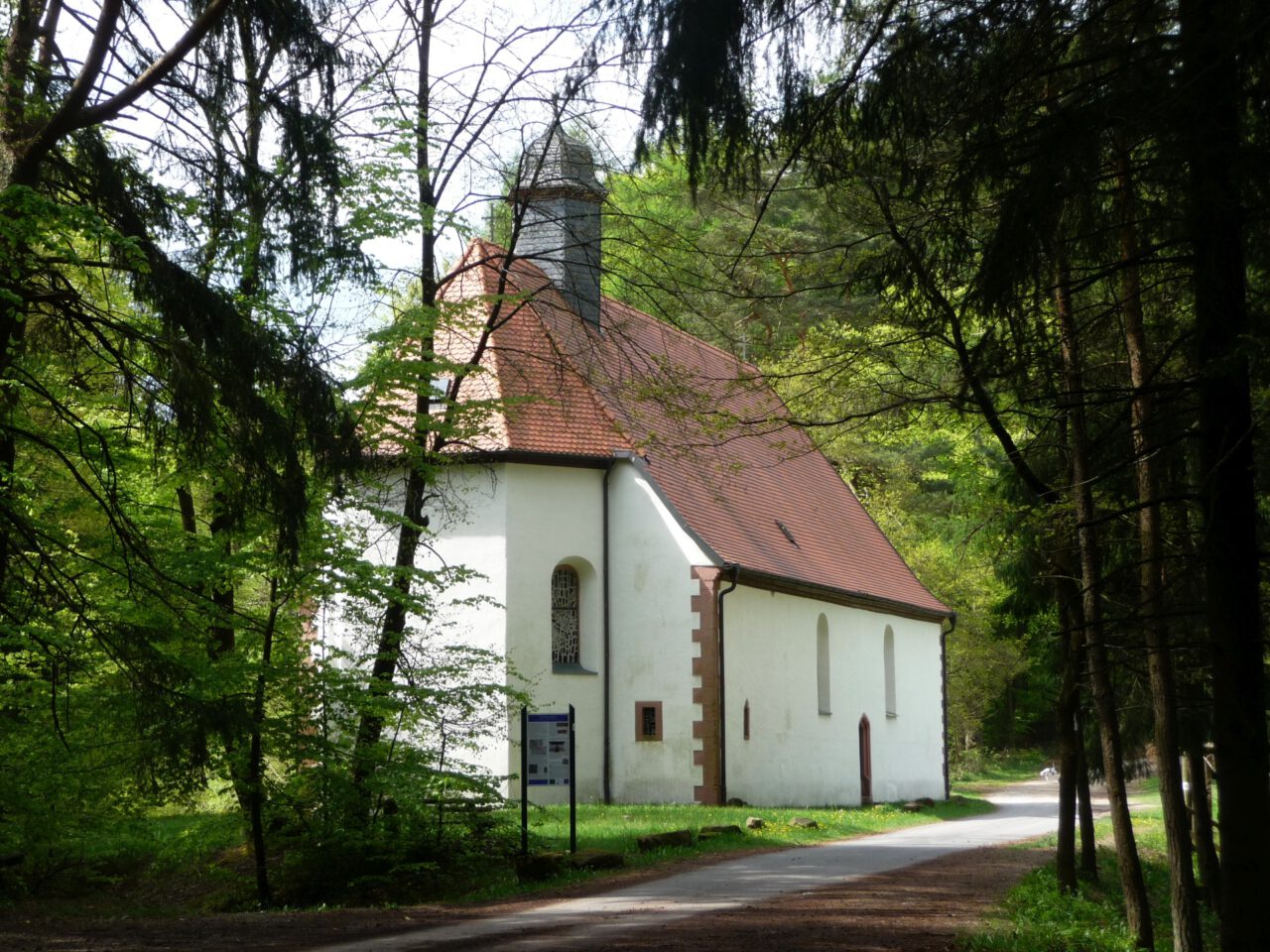 Was Preußen und Bayern eint: Der Weg zur Kreuzkapelle bei Frammersbach, behauptet Georg Magirius