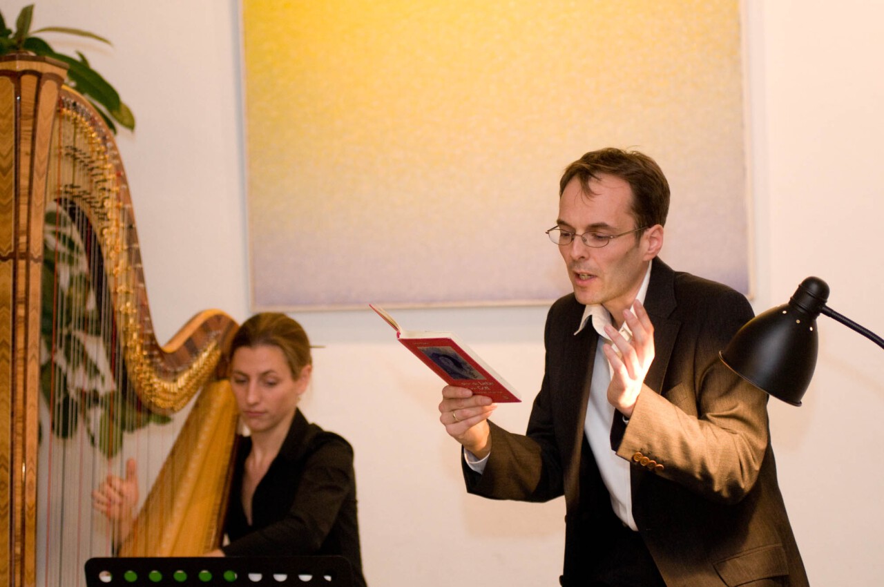 Bettina Linck und Georg Magirius - Verschwendungssucht in Kirche