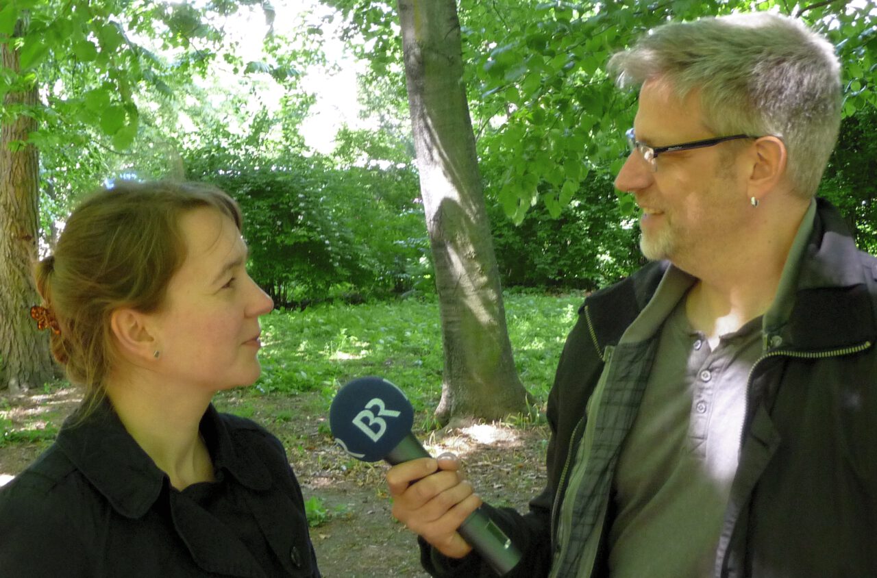 Ansgar Nöth interviewt Pfarrerin Regina Westphal über das Buch "Frischer Wind auf alten Wegen"