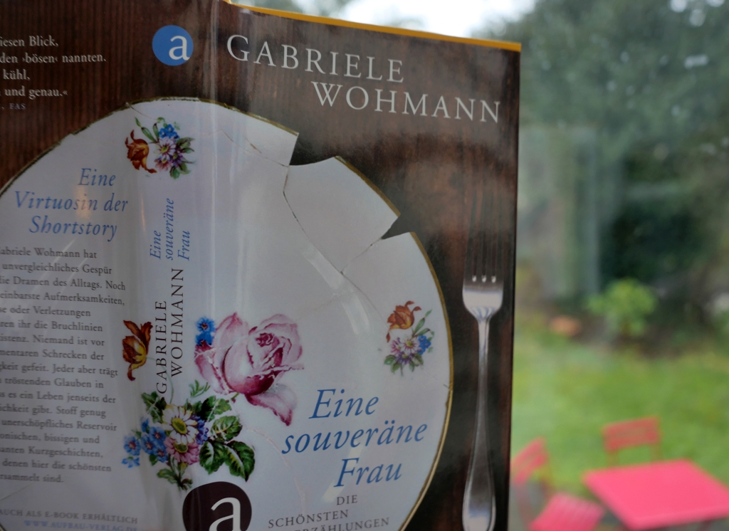 Buchcover auf Veranda - Gabriele Wohmann zur Pandemie, zu lesen in "Eine souveräne Frau"